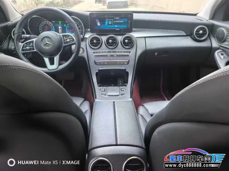 19年奔驰C轿车抵押车出售