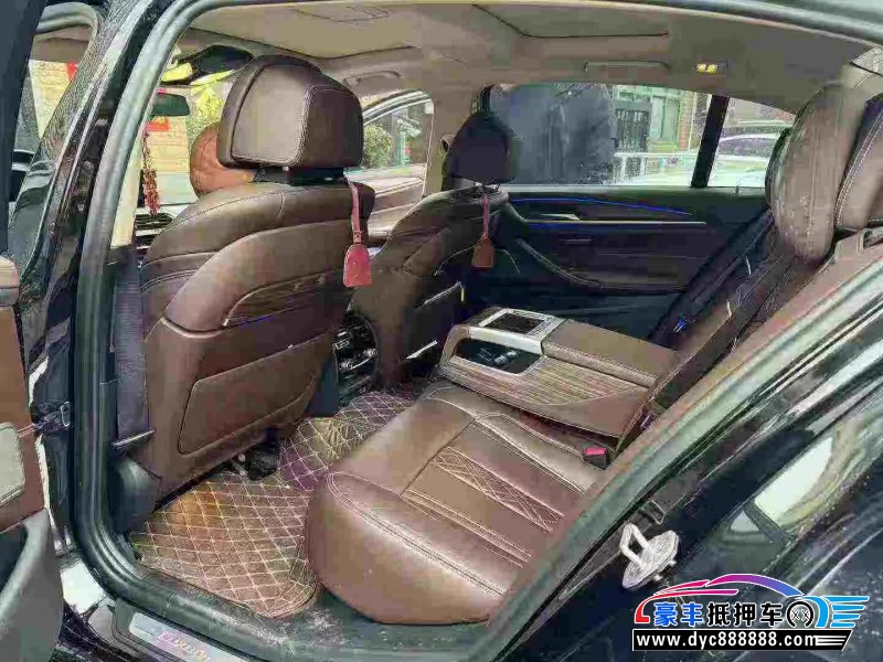 20年宝马5系轿车抵押车出售