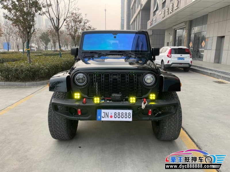 13年Jeep牧马人轿车抵押车出售
