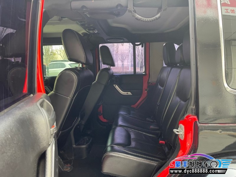 13年Jeep牧马人轿车抵押车出售