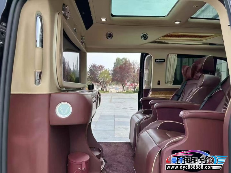 19年奔驰V轿车抵押车出售