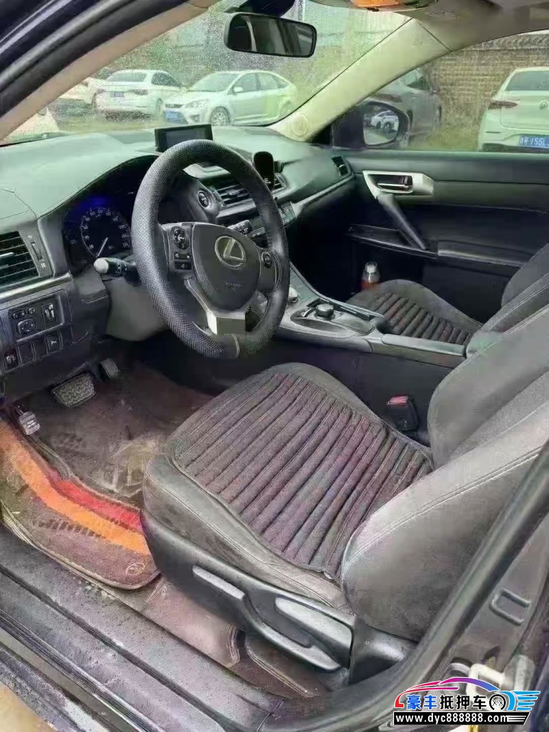 17年雷克萨斯CT轿车抵押车出售