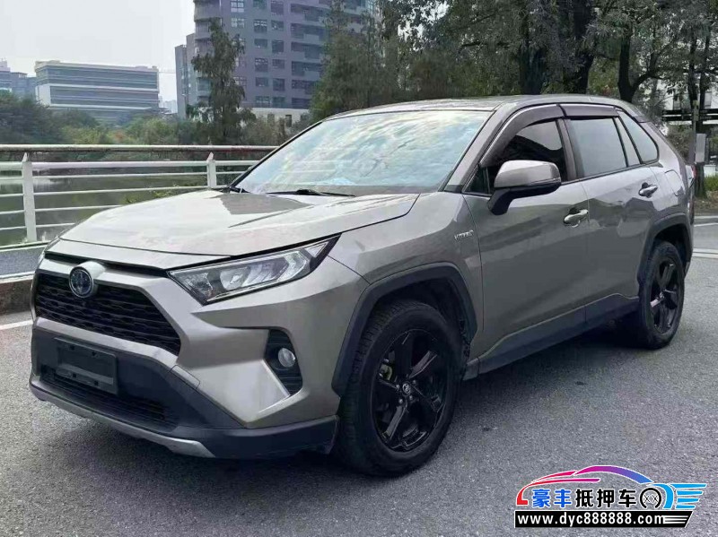 21年丰田RAV4轿车抵押车出售