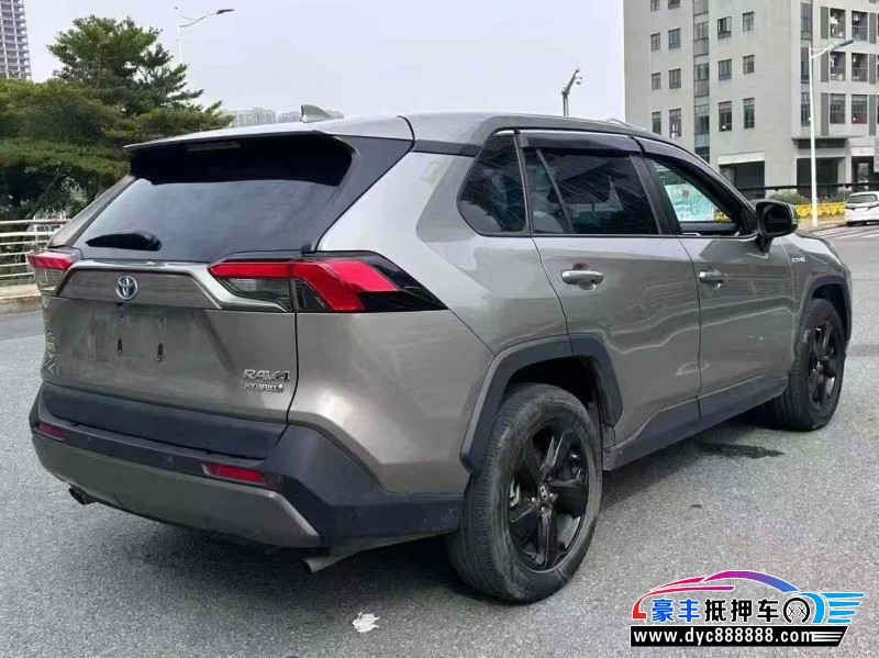 21年丰田RAV4轿车抵押车出售