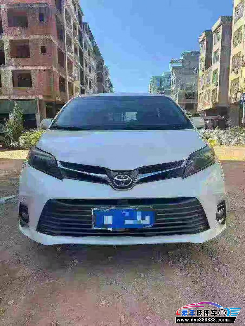 16年丰田塞纳轿车抵押车出售