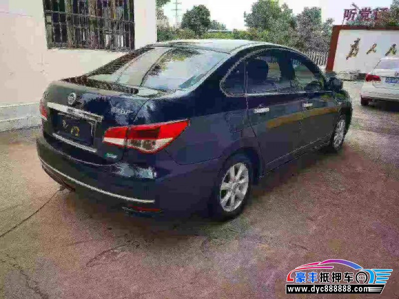 17年日产轩逸轿车抵押车出售