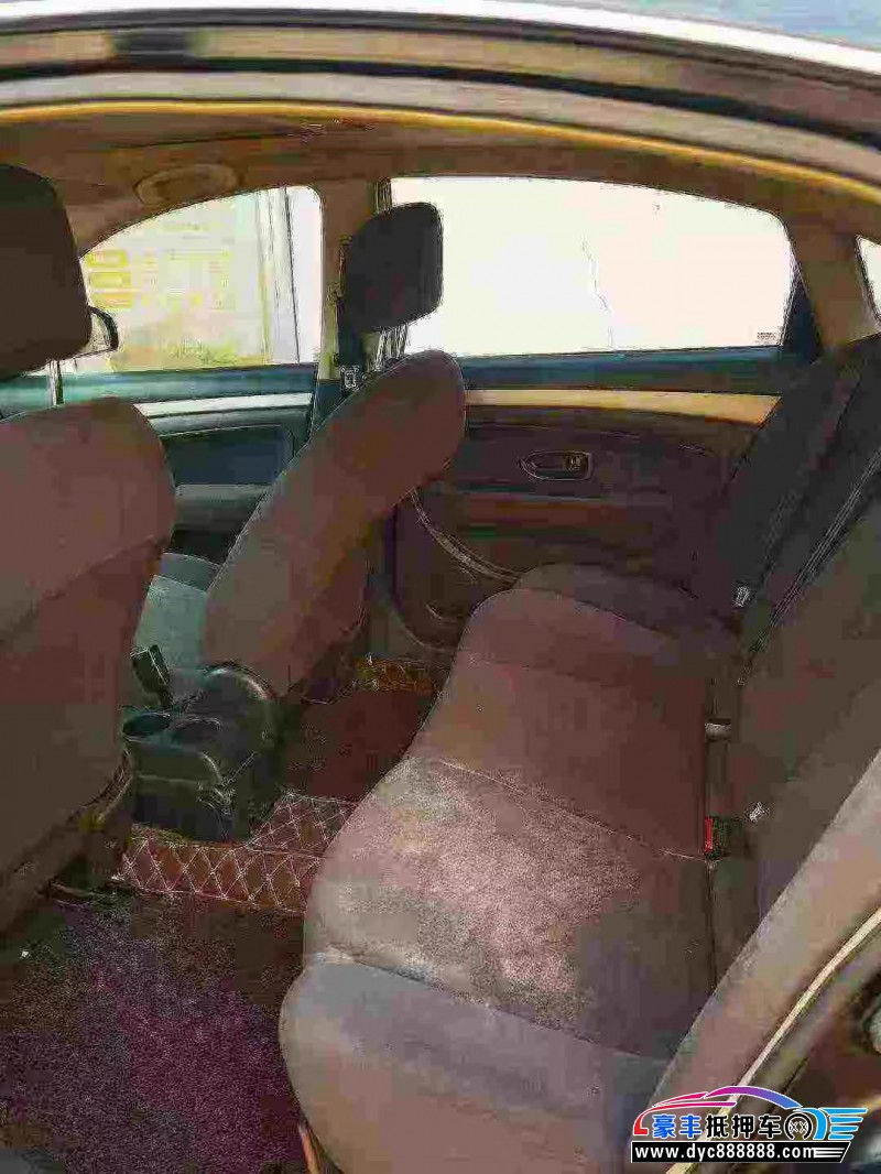 17年日产轩逸轿车抵押车出售