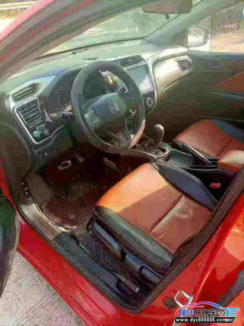 16年本田锋范经典轿车抵押车出售