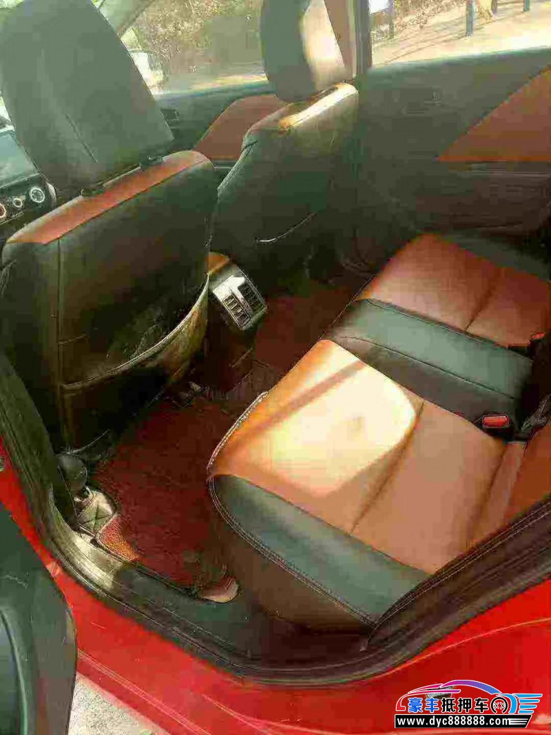 16年本田锋范经典轿车抵押车出售