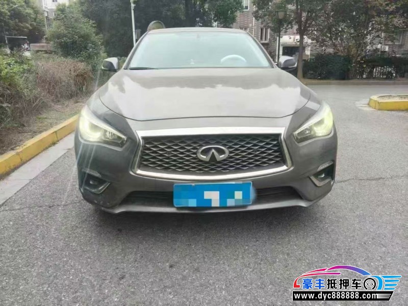 抵押车出售23年英菲尼迪Q50L轿车