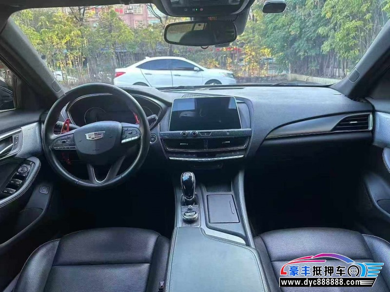 21年凯迪拉克CT5轿车抵押车出售