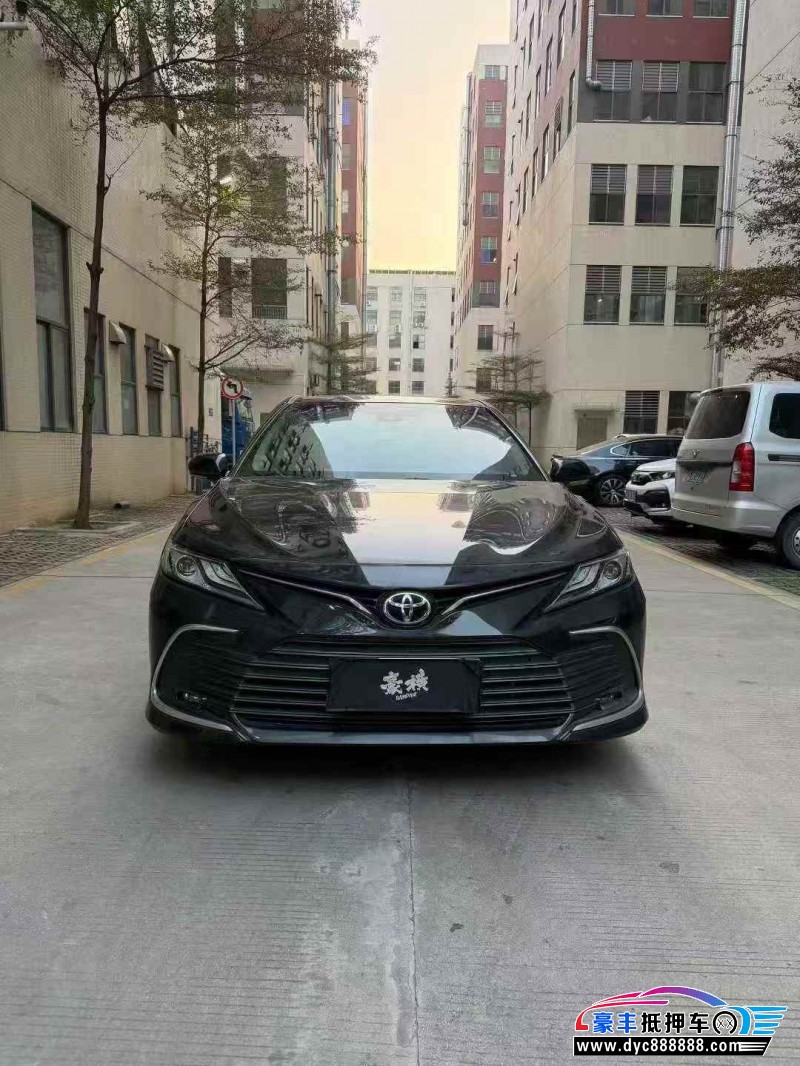 22年丰田凯美瑞轿车抵押车出售