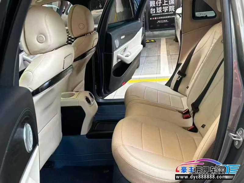 18年奔驰E轿车抵押车出售