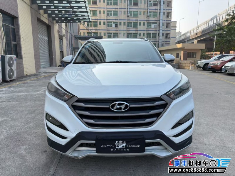 18年现代途胜轿车抵押车出售