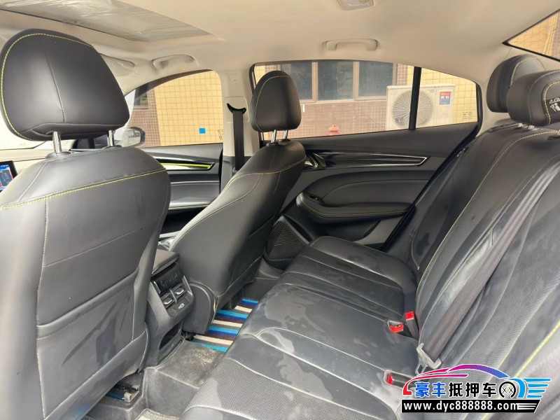 23年荣威i5轿车抵押车出售