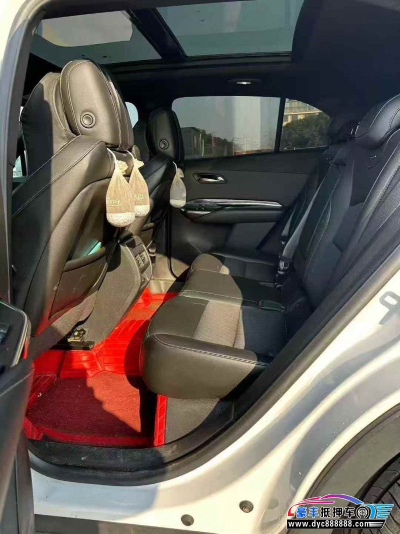 19年凯迪拉克XT4轿车抵押车出售