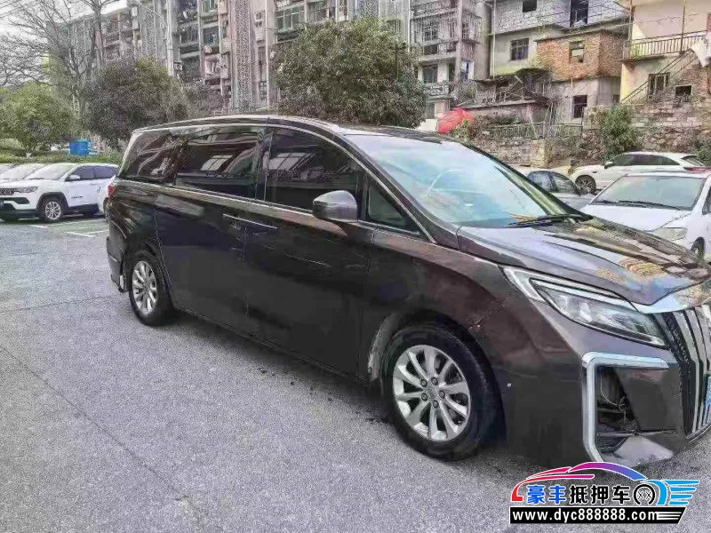 17年别克GL8轿车抵押车出售