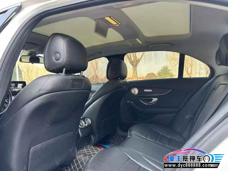 18年奔驰C轿车抵押车出售