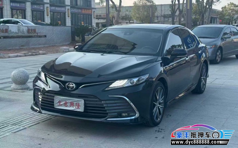 22年丰田凯美瑞轿车抵押车出售