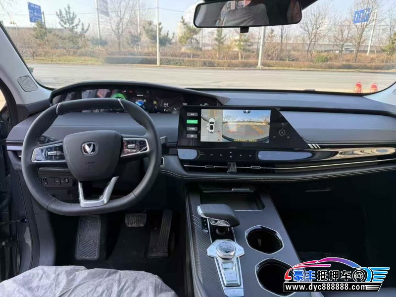 24年长安长安UNI轿车抵押车出售