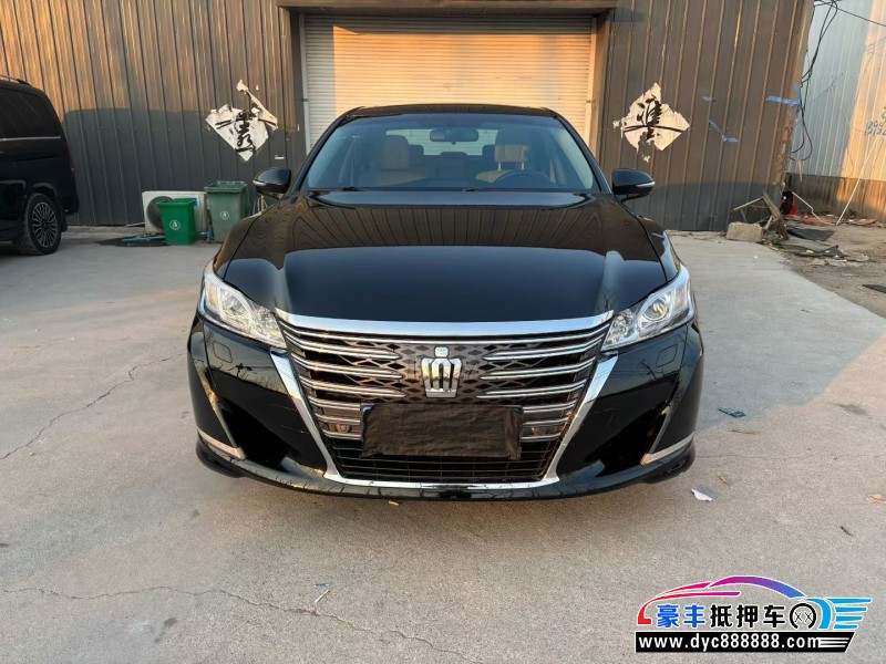 17年丰田皇冠轿车抵押车出售