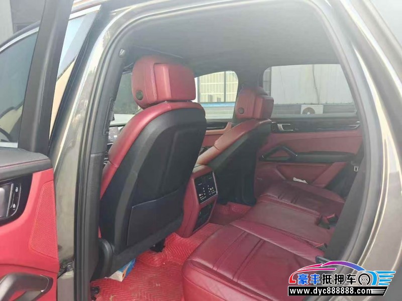 19年保时捷卡宴SUV抵押车出售