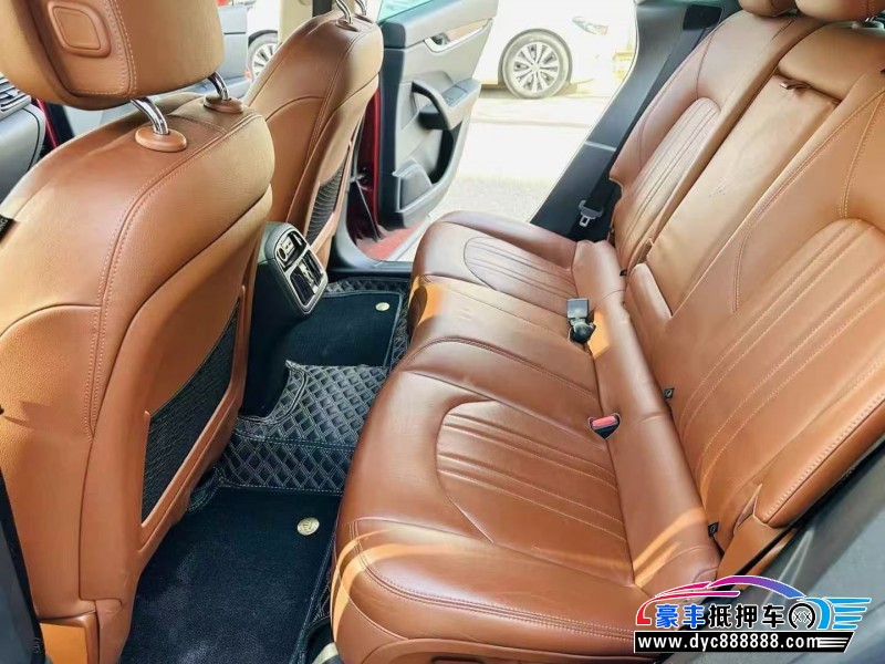 18年玛莎拉蒂莱万特轿车抵押车出售