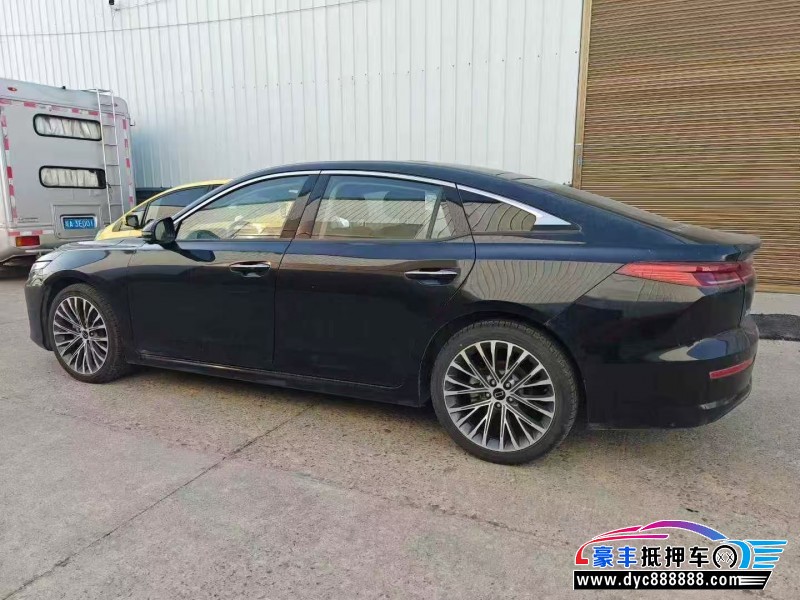 25年奔腾B70轿车抵押车出售