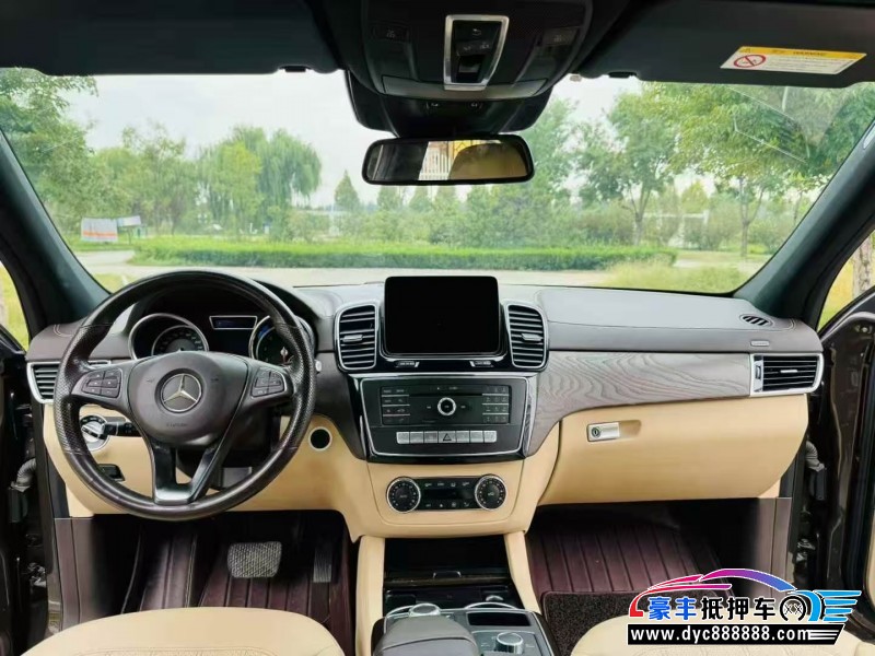 18年奔驰GLE轿车抵押车出售