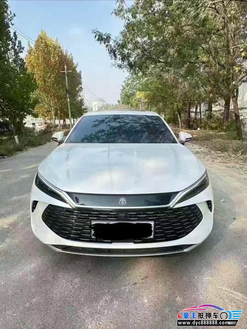 25年比亚迪秦轿车抵押车出售