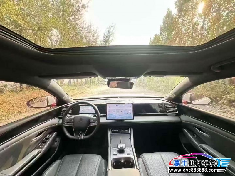 25年比亚迪秦轿车抵押车出售