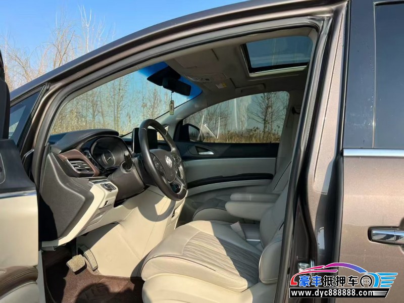 22年别克GL8轿车抵押车出售