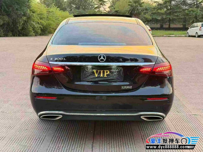 23年奔驰E轿车抵押车出售