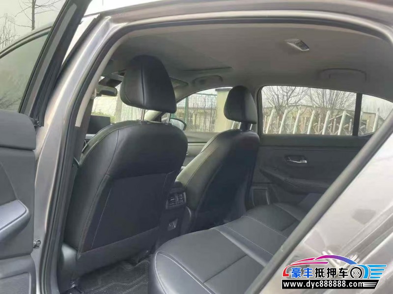 24年日产轩逸轿车抵押车出售