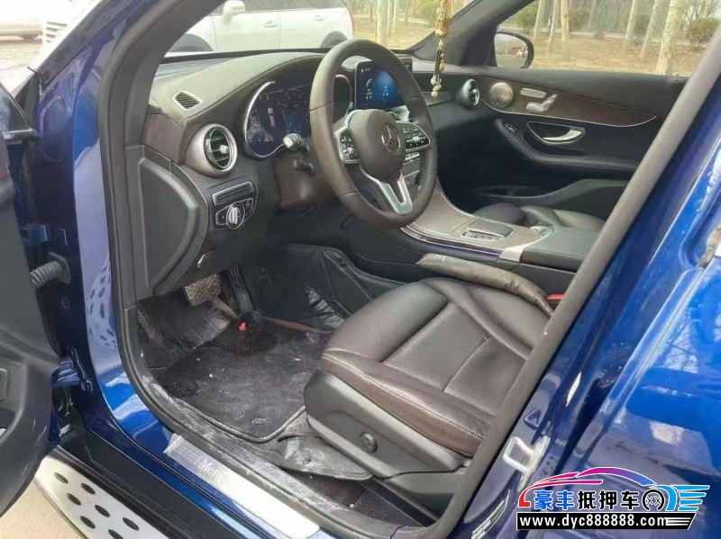 22年奔驰GLC轿车抵押车出售