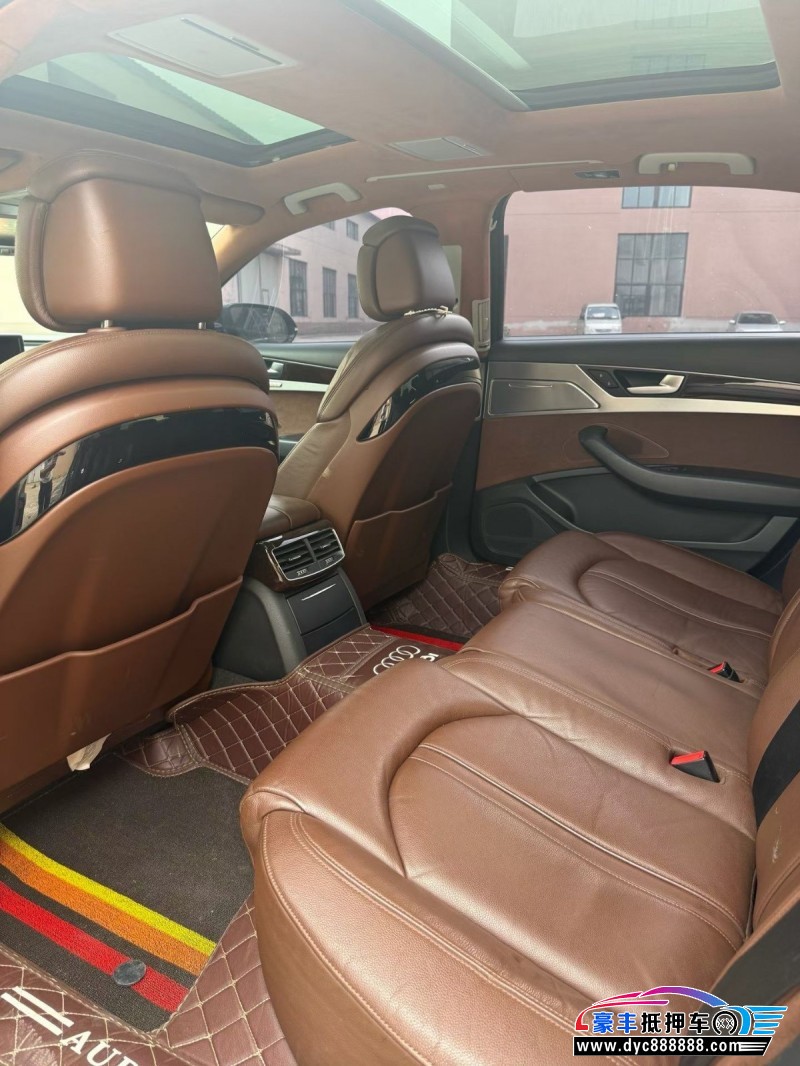 15年奥迪A8L轿车抵押车出售