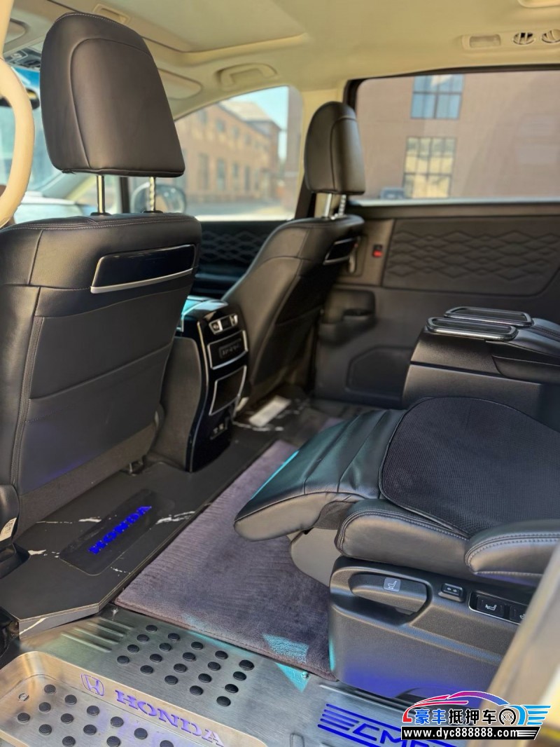 23年本田艾力绅轿车抵押车出售