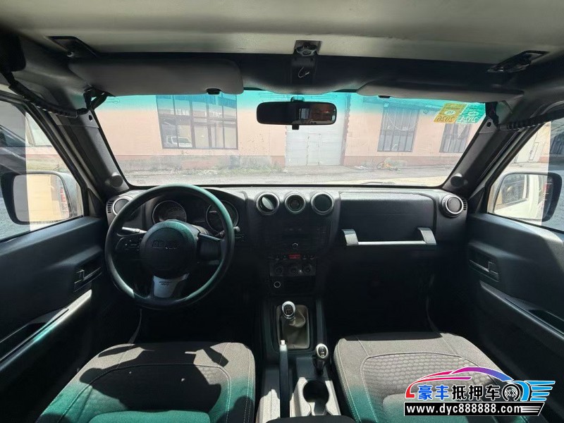 16年北京BJ40轿车抵押车出售