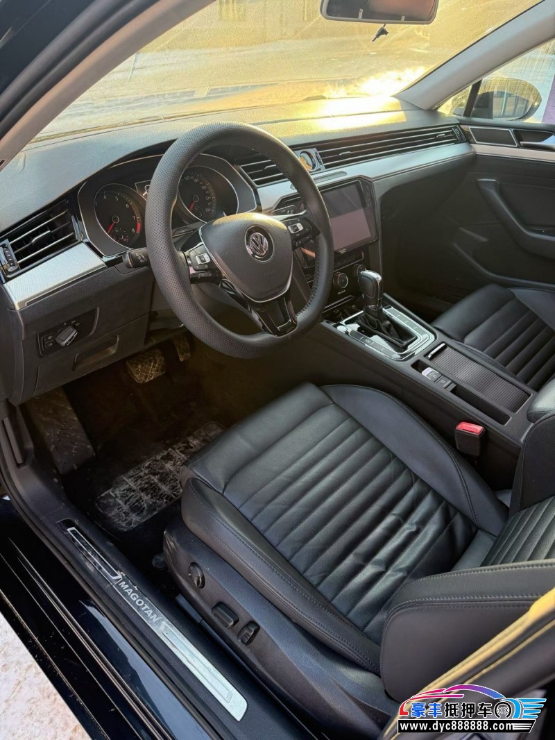 19年大众迈腾轿车抵押车出售