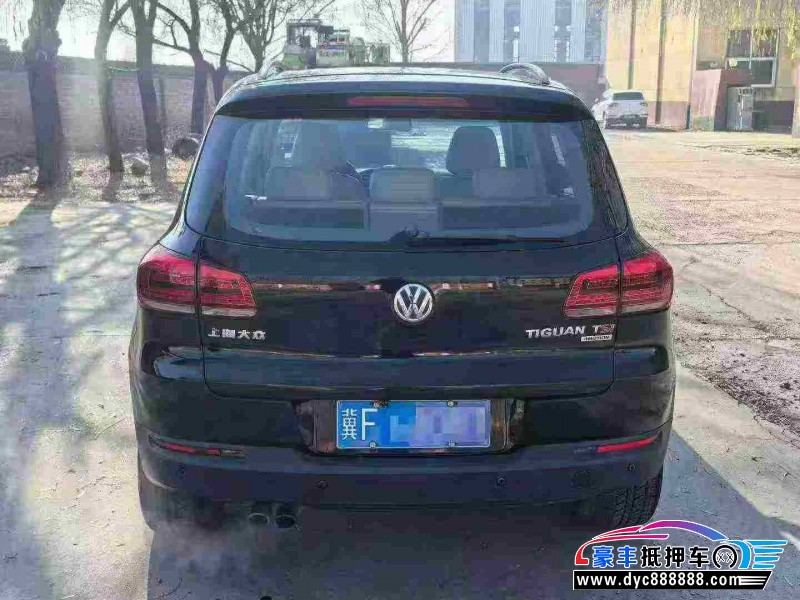 14年大众途观轿车抵押车出售