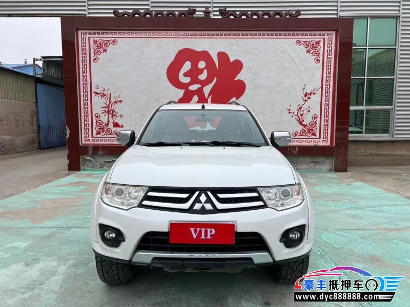 17年三菱帕杰罗轿车抵押车出售