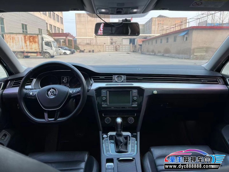 19年大众迈腾轿车抵押车出售