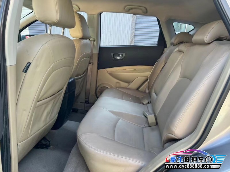 12年日产逍客轿车抵押车出售