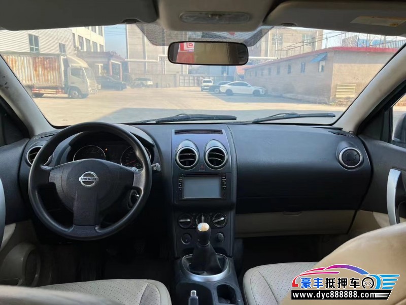 12年日产逍客轿车抵押车出售