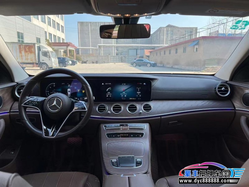 22年奔驰E轿车抵押车出售