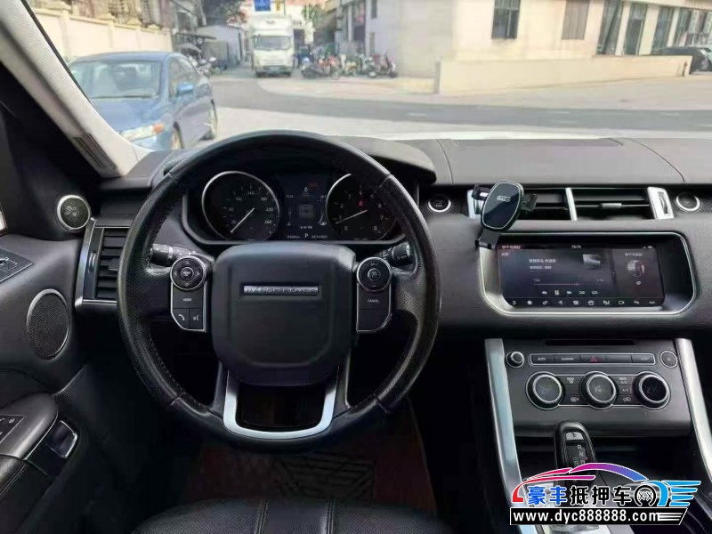 17年路虎揽胜运动轿车抵押车出售