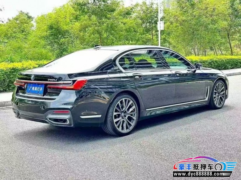 20年宝马7系轿车抵押车出售