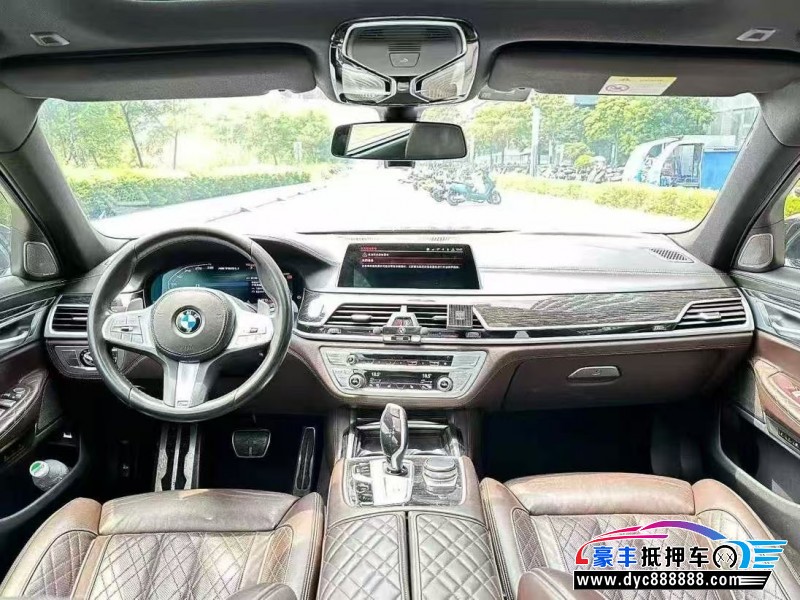 20年宝马7系轿车抵押车出售