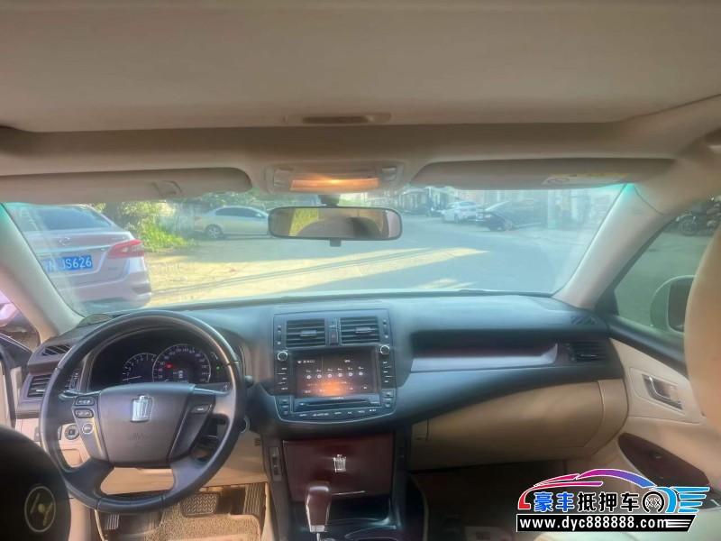 11年丰田皇冠轿车抵押车出售