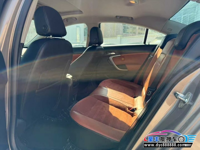 15年别克君威轿车抵押车出售